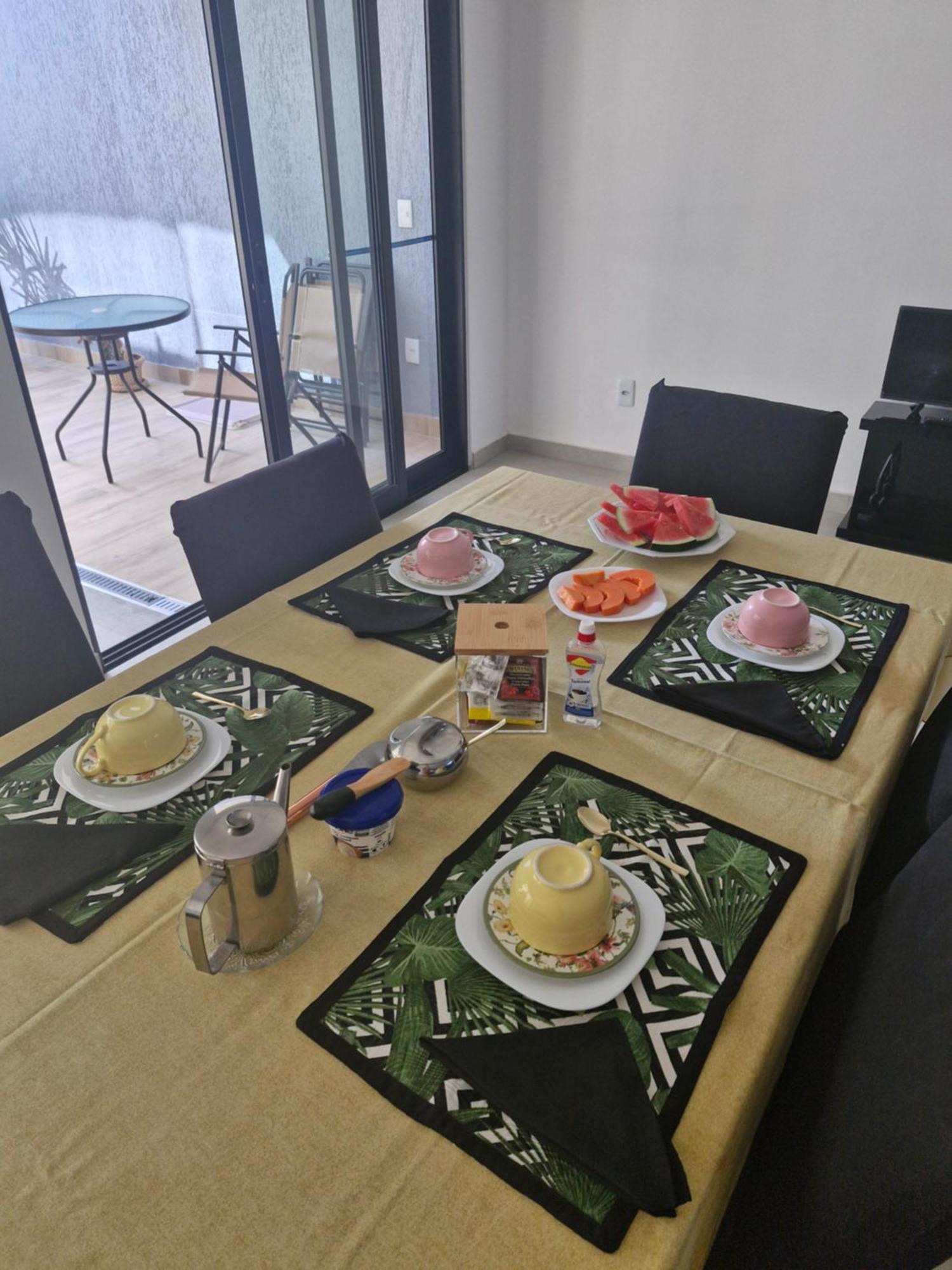 Suite Em Casa Familiar Da Mirian نيتيروي المظهر الخارجي الصورة